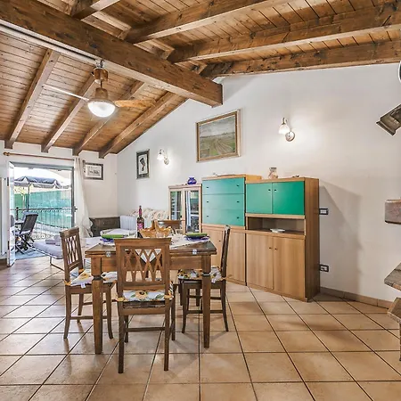Apartmán Casa Role, Maggiore Patio House W/ Bbq - Happy