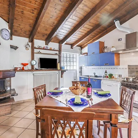 Casa Role, Maggiore Patio House W/ Bbq - Happy *