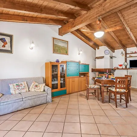 Casa Role, Maggiore Patio House W/ Bbq - Happy *